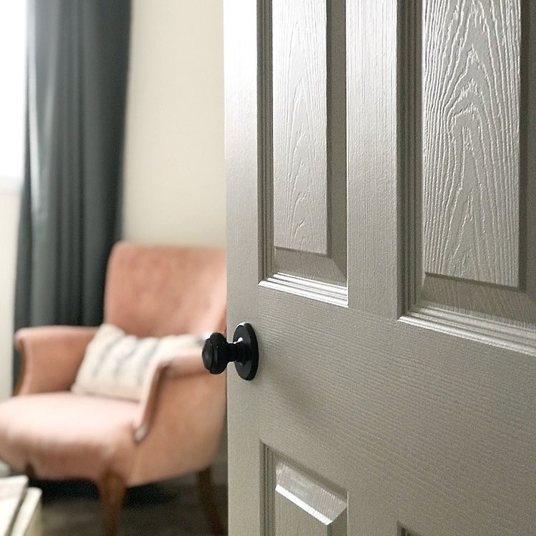 how to paint a wood door 